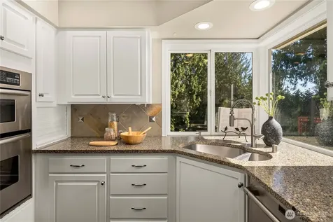 4325 270th Avenue NE Redmond WA 98053