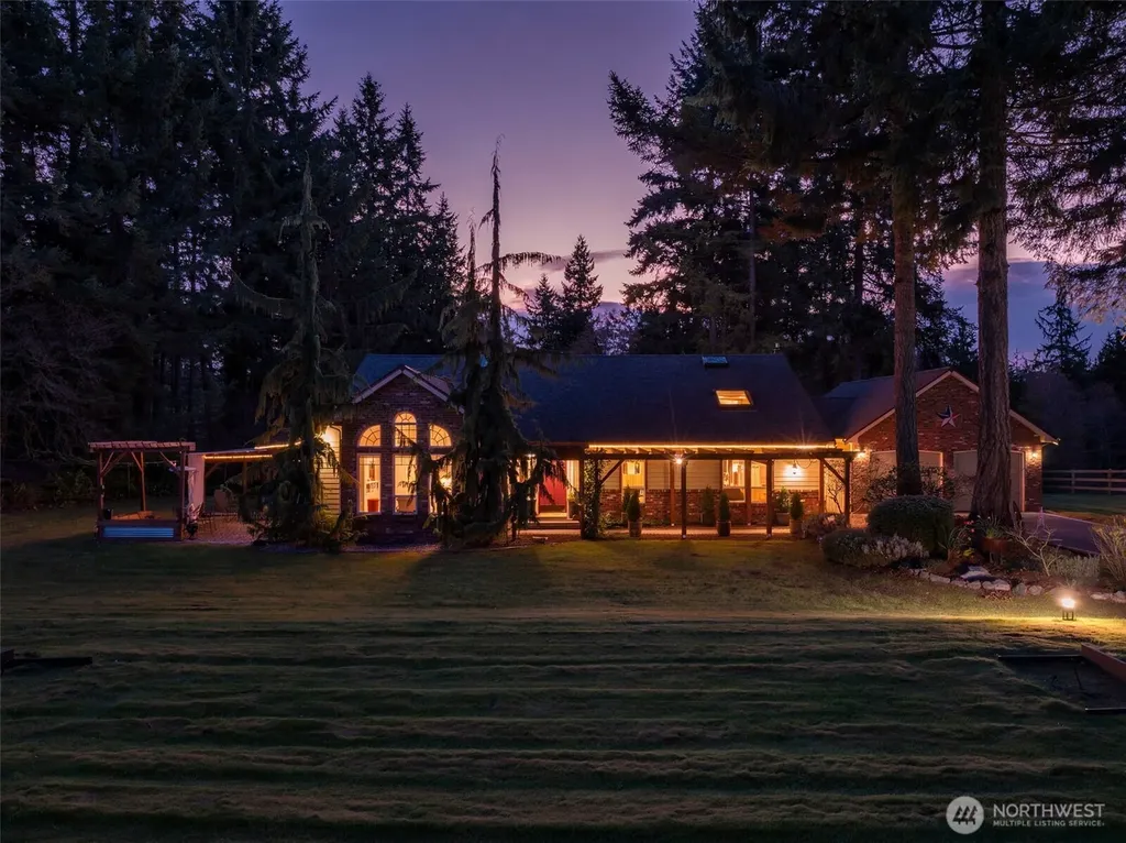 5007 Foxtrail Drive NE Olympia WA 98516