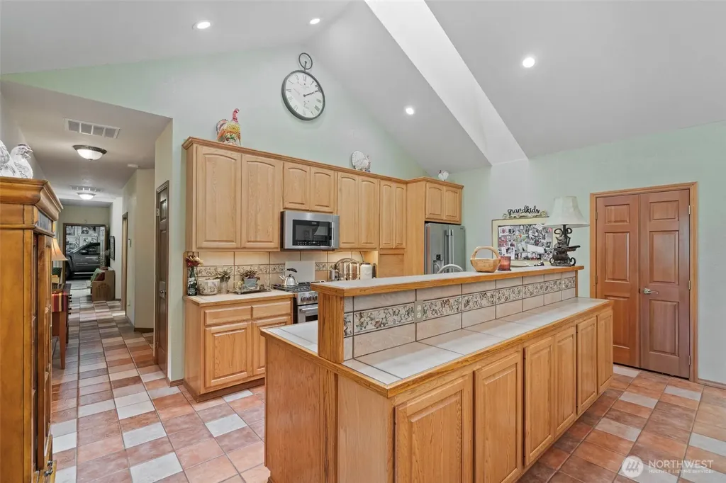 5007 Foxtrail Drive NE Olympia WA 98516
