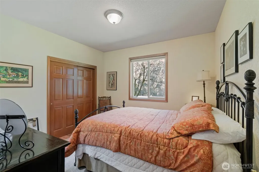 5007 Foxtrail Drive NE Olympia WA 98516