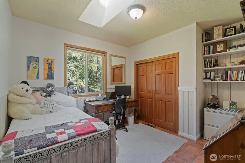 5007 Foxtrail Drive NE Olympia WA 98516