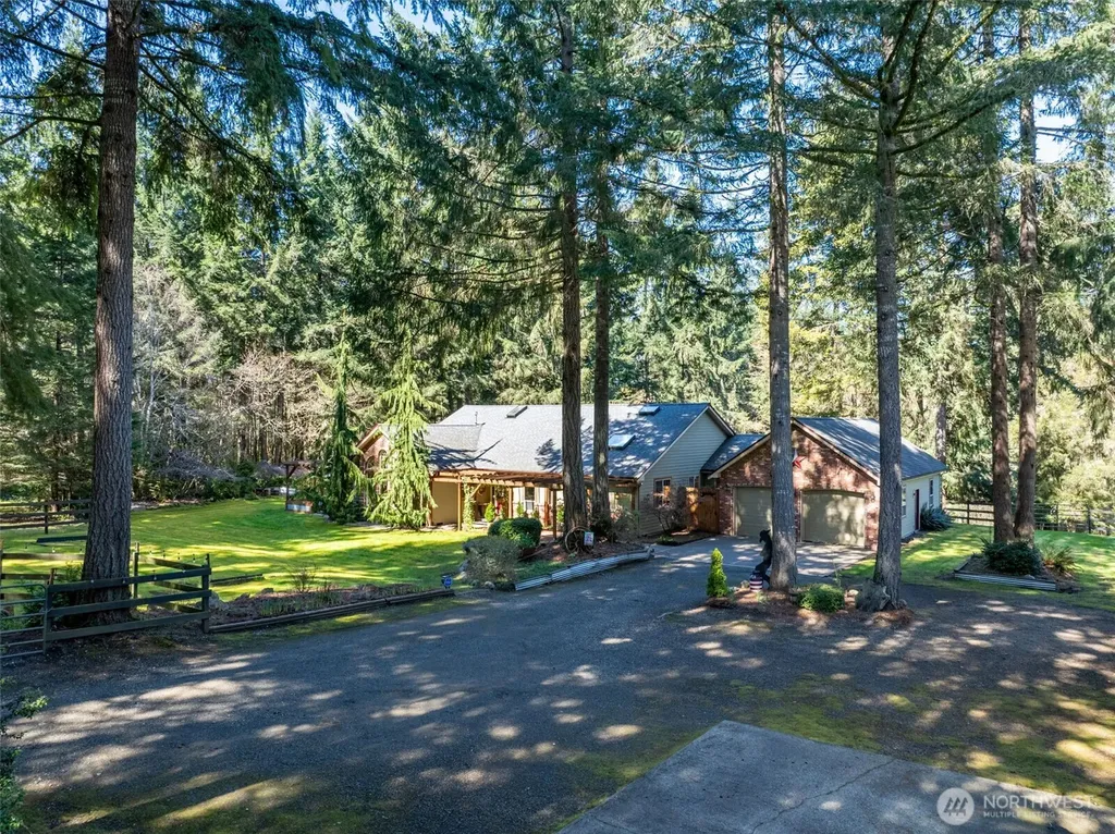 5007 Foxtrail Drive NE Olympia WA 98516