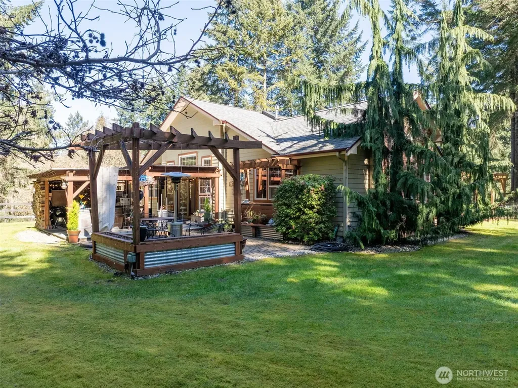 5007 Foxtrail Drive NE Olympia WA 98516