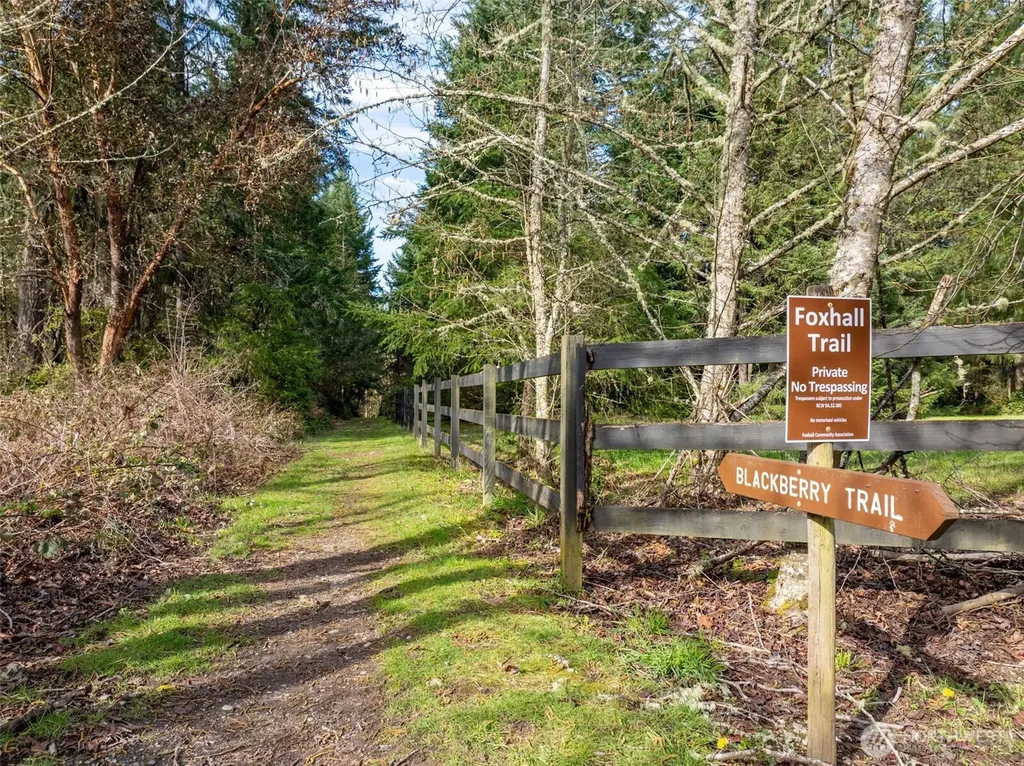 5007 Foxtrail Drive NE Olympia WA 98516