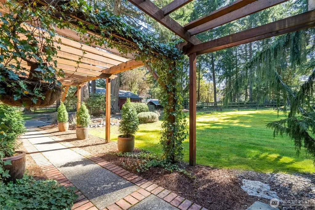 5007 Foxtrail Drive NE Olympia WA 98516