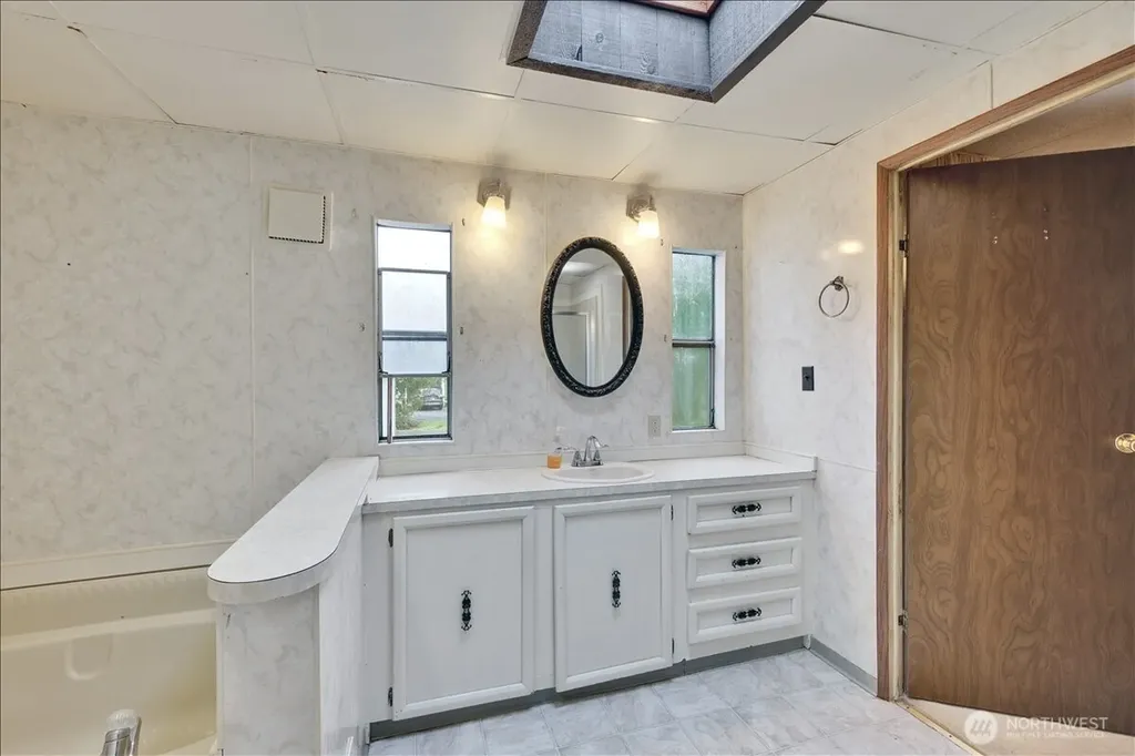 507 W Veterans Avenue Westport WA 98595