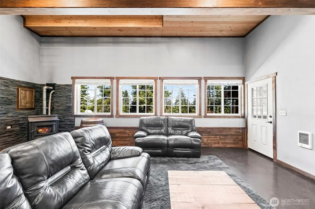 130 Horse Heaven Road Cle Elum WA 98922