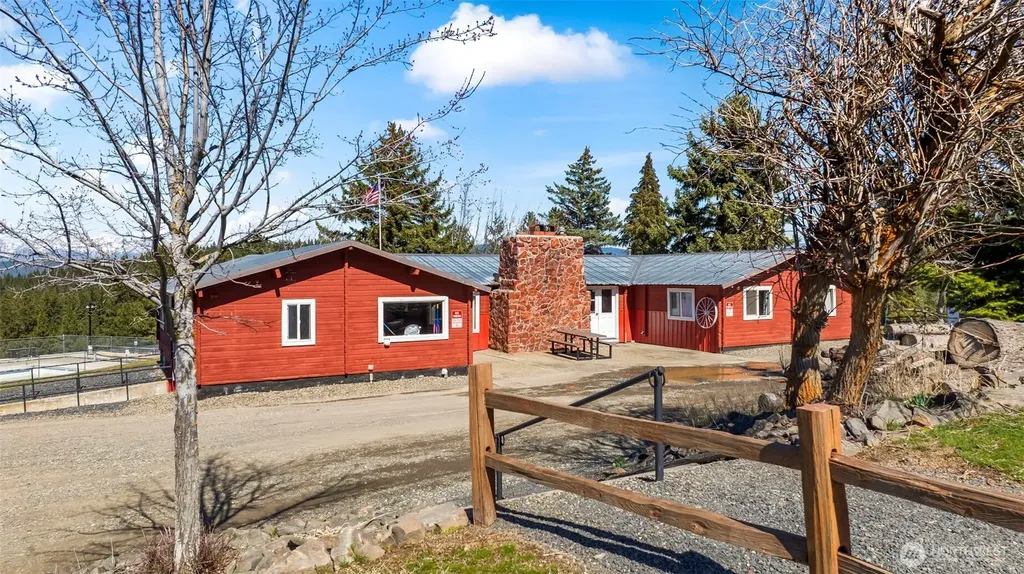 130 Horse Heaven Road Cle Elum WA 98922