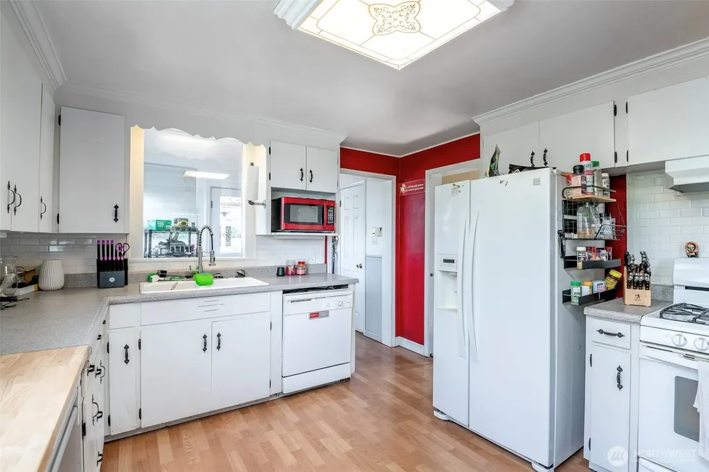 1219 21st Street SE Puyallup WA 98372