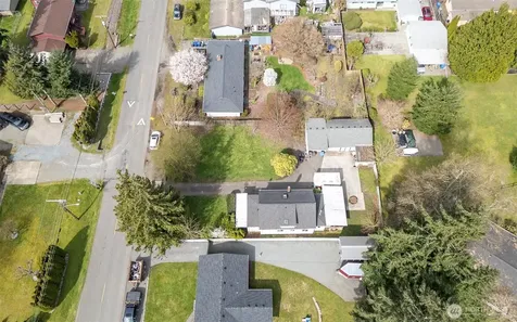 1219 21st Street SE Puyallup WA 98372