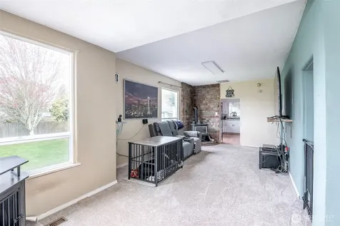1219 21st Street SE Puyallup WA 98372