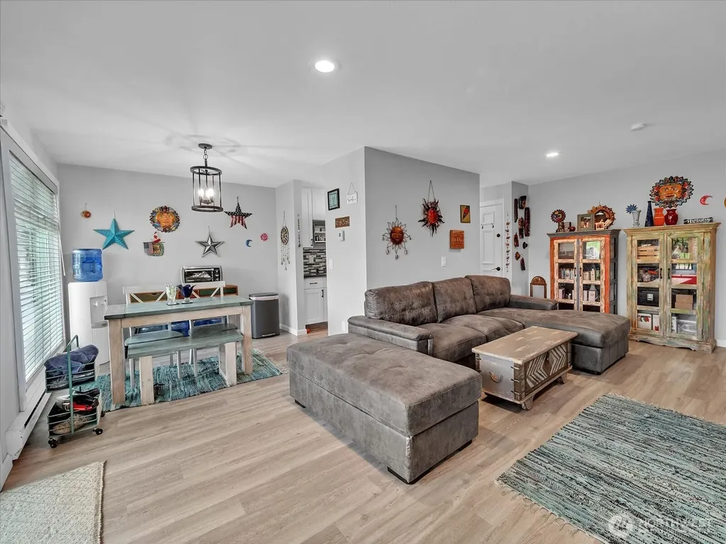 15146 65th Avenue S Tukwila WA 98188