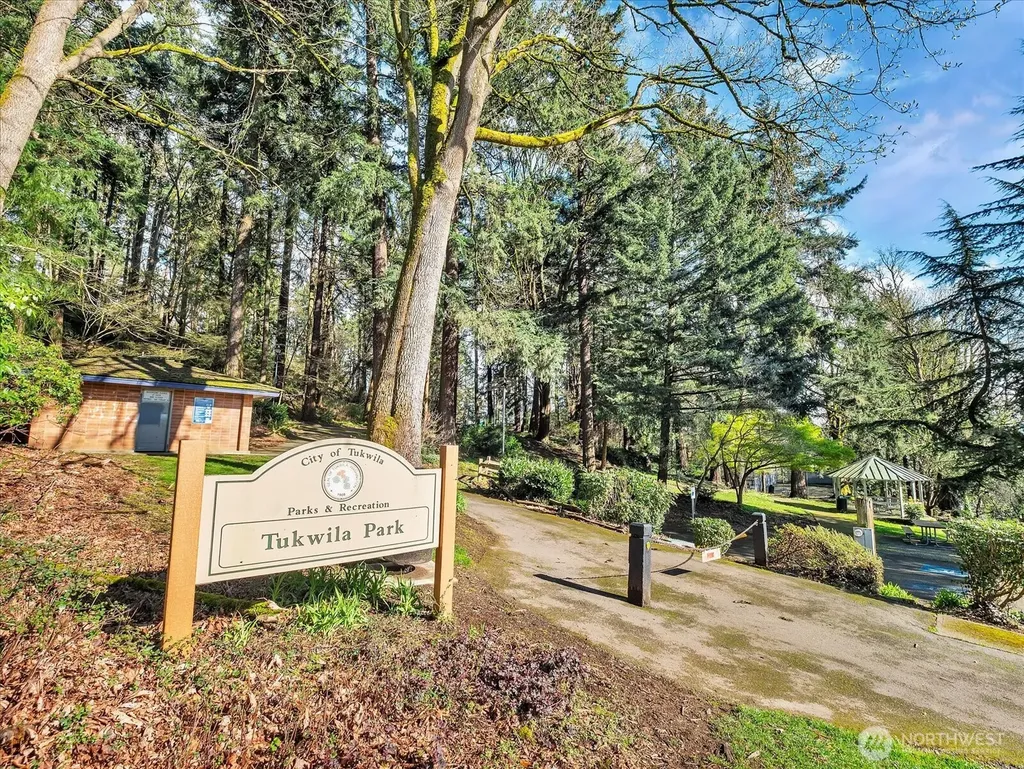 15146 65th Avenue S Tukwila WA 98188