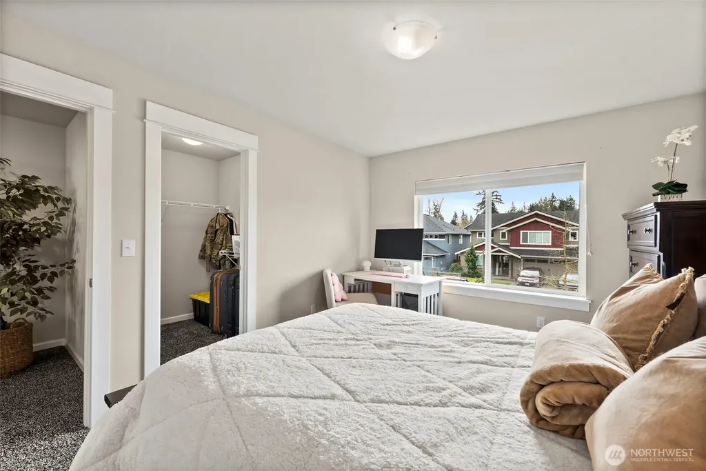 5703 146th Street Ct E Puyallup WA 98375