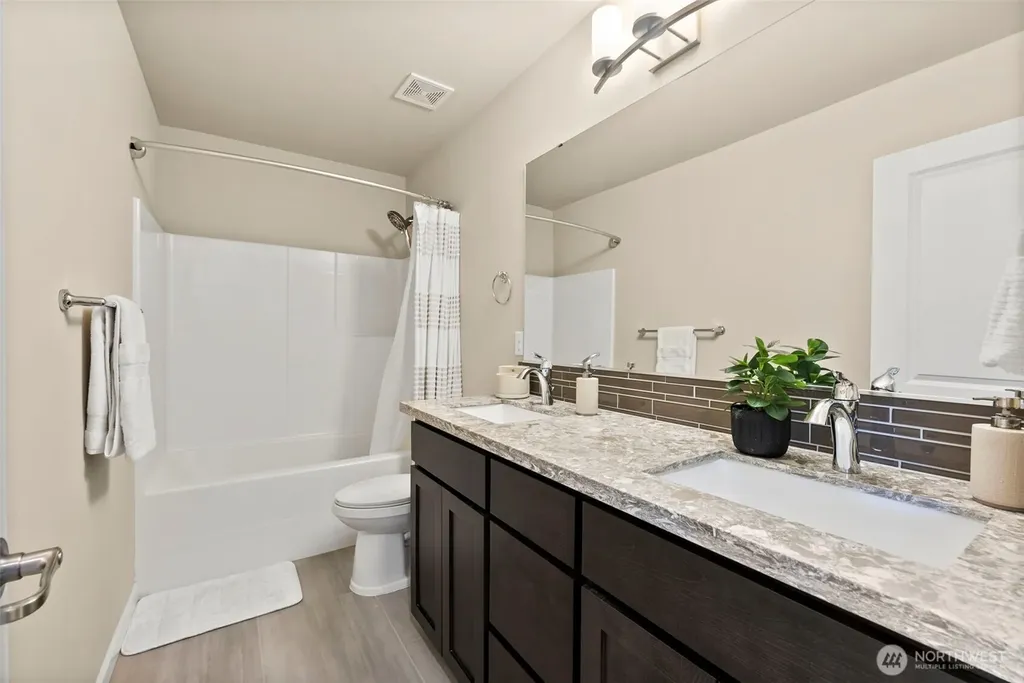 5703 146th Street Ct E Puyallup WA 98375