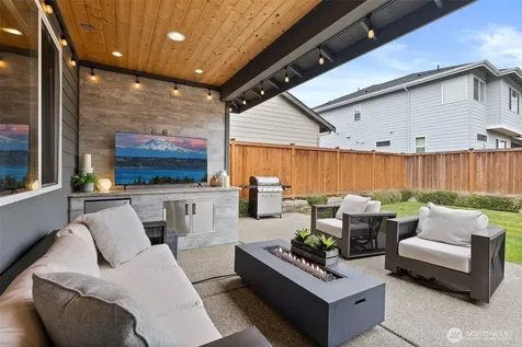 5703 146th Street Ct E Puyallup WA 98375