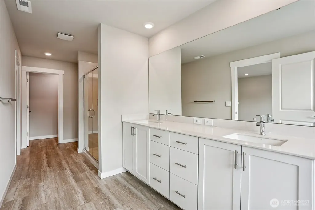 560 SE 11th Place North Bend WA 98045
