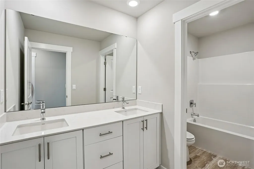 560 SE 11th Place North Bend WA 98045