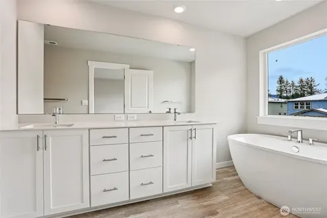 560 SE 11th Place North Bend WA 98045