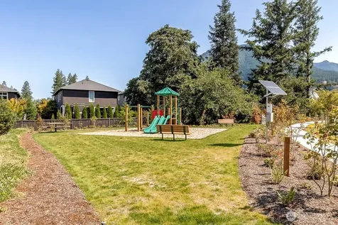 560 SE 11th Place North Bend WA 98045