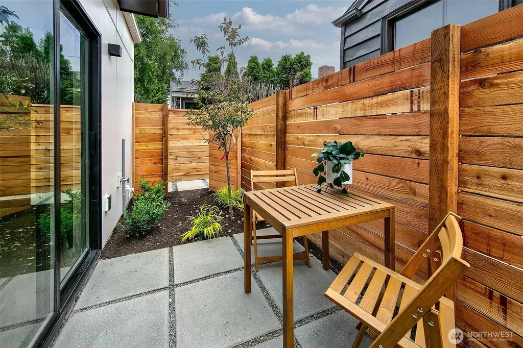 8733 13th Avenue NW Seattle WA 98117
