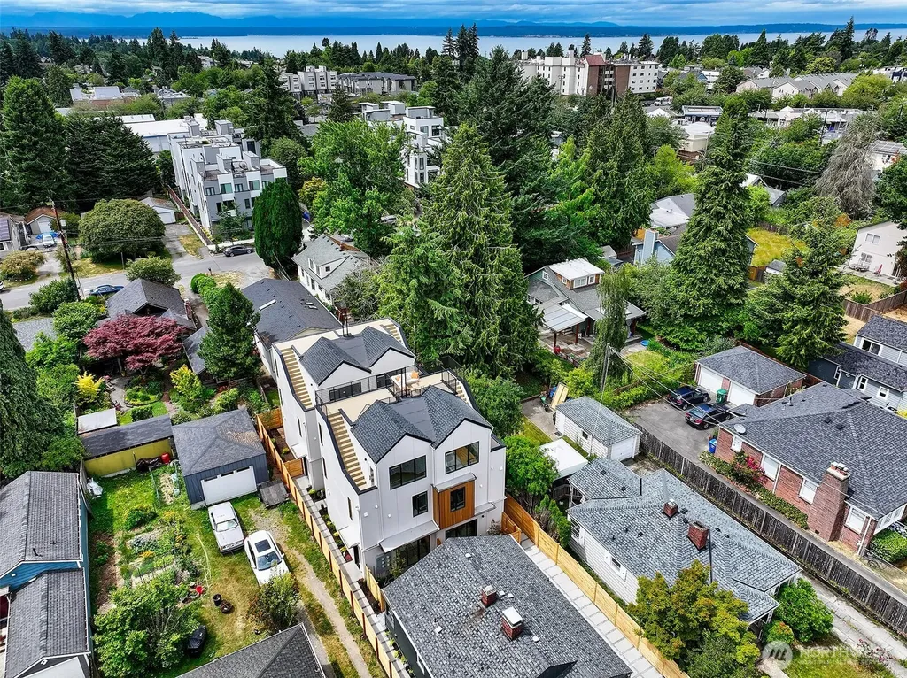 8733 13th Avenue NW Seattle WA 98117