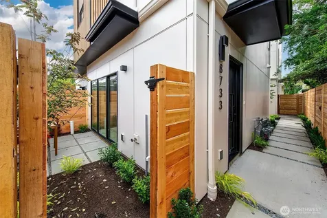 8733 13th Avenue NW Seattle WA 98117
