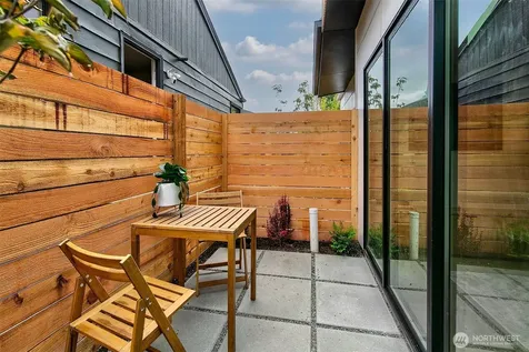 8733 13th Avenue NW Seattle WA 98117