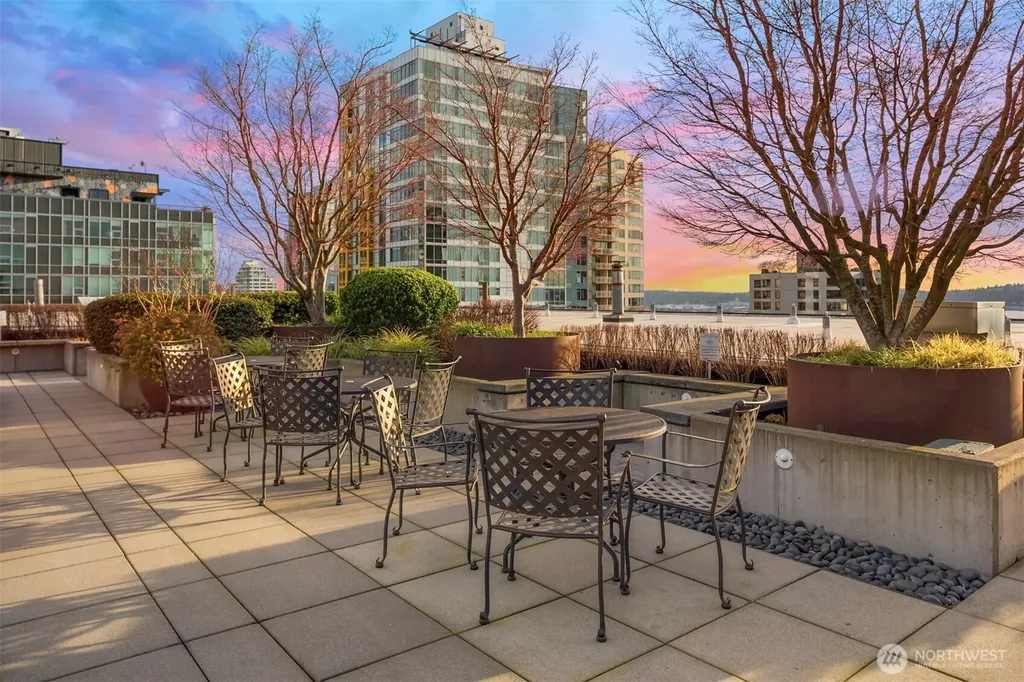 2720 3rd Avenue Seattle WA 98121