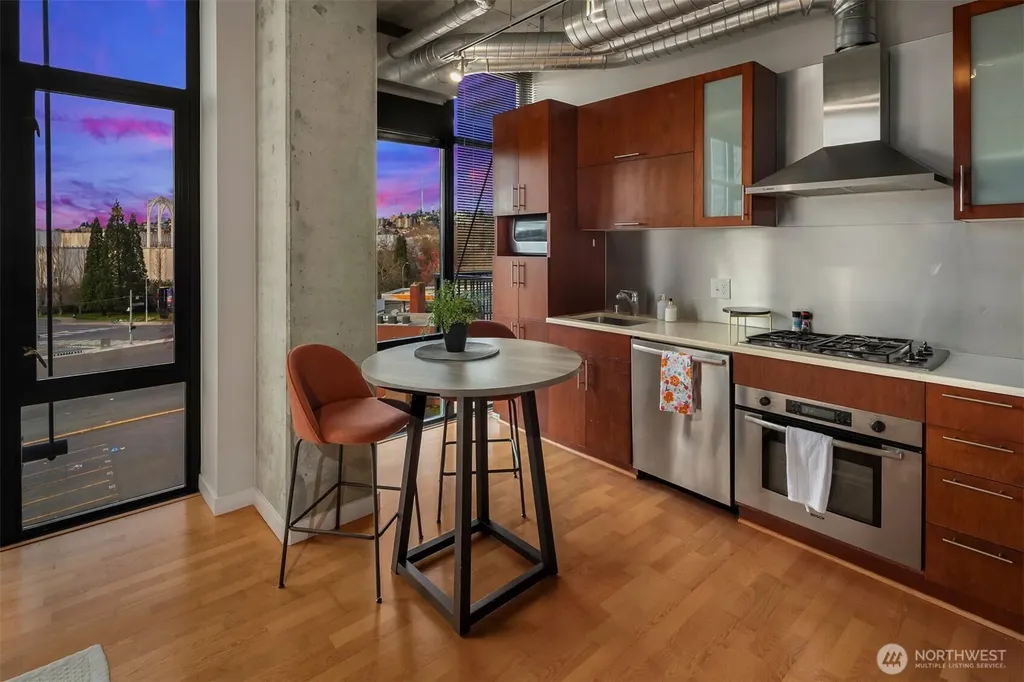 2720 3rd Avenue Seattle WA 98121