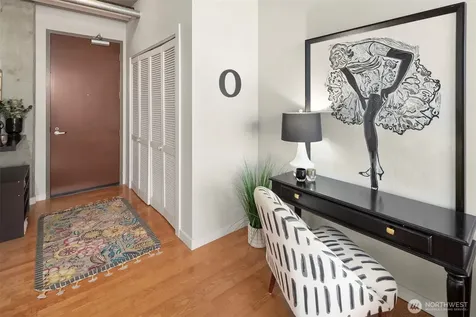 2720 3rd Avenue Seattle WA 98121