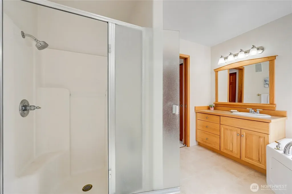82 Montgomery Lane Port Ludlow WA 98365