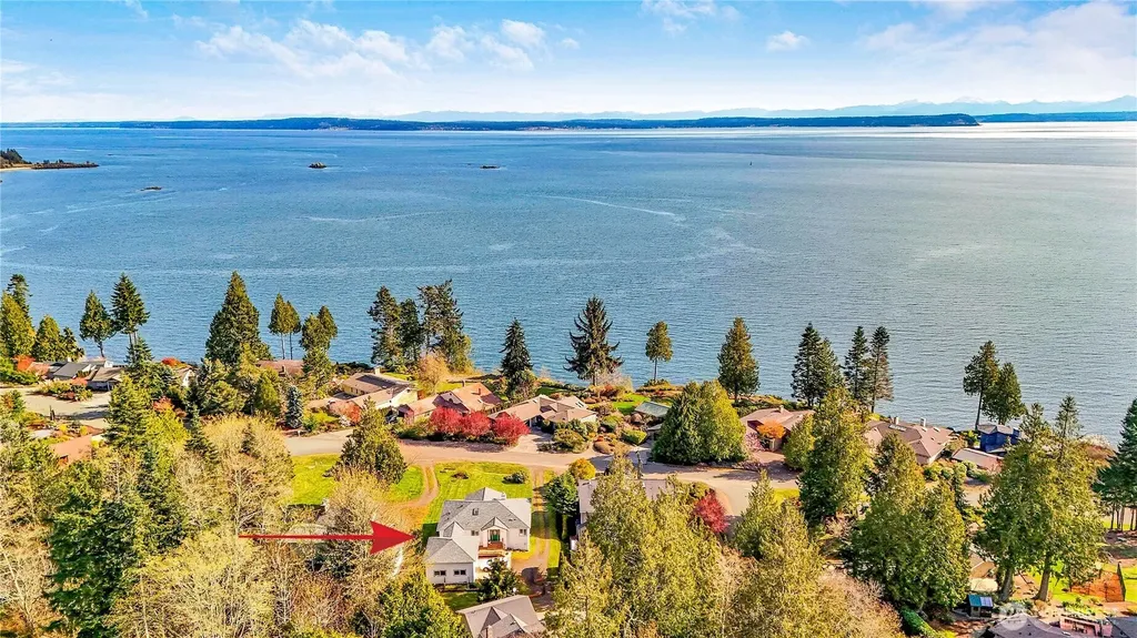 82 Montgomery Lane Port Ludlow WA 98365