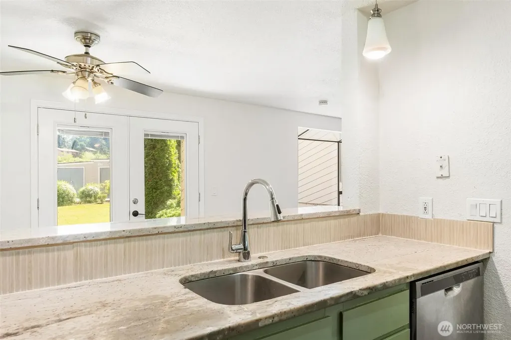 1315 S Puget Drive Renton WA 98055