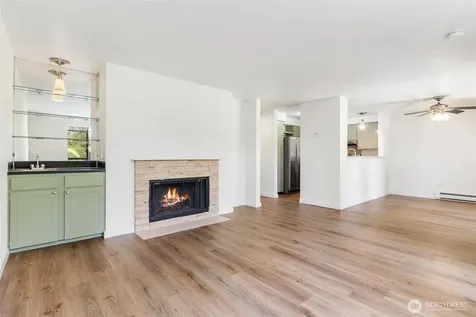 1315 S Puget Drive Renton WA 98055