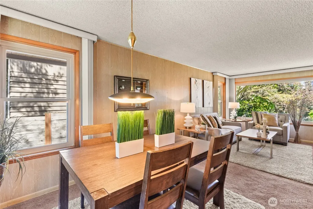 15829 4th Avenue SW Burien WA 98166