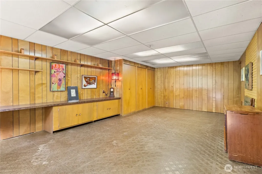 15829 4th Avenue SW Burien WA 98166