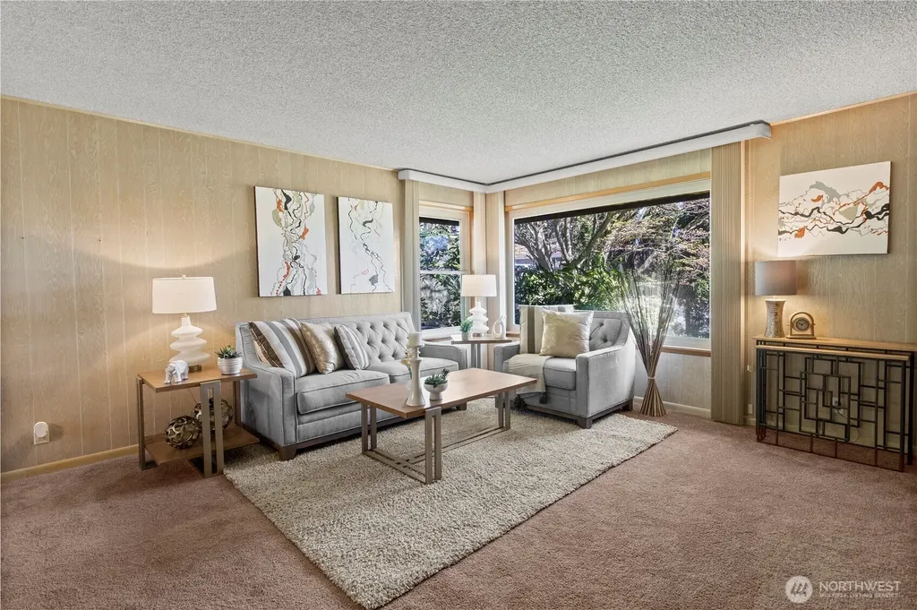 15829 4th Avenue SW Burien WA 98166