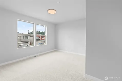 13927 178th Street E Puyallup WA 98374