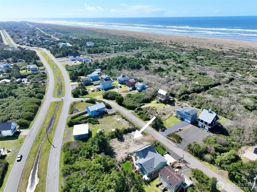 578 Sand Dune Avenue SW Ocean Shores WA 98569