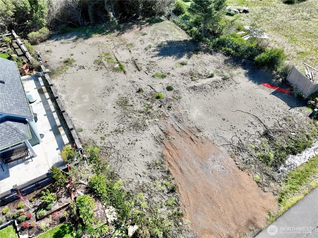 578 Sand Dune Avenue SW Ocean Shores WA 98569