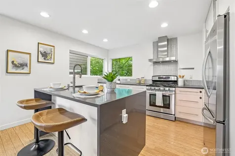 2113 15th Avenue S Seattle WA 98144