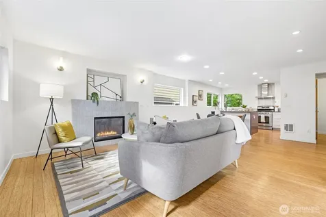 2113 15th Avenue S Seattle WA 98144