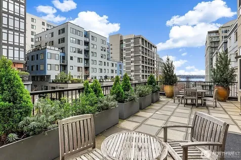 2801 1st Avenue Seattle WA 98121