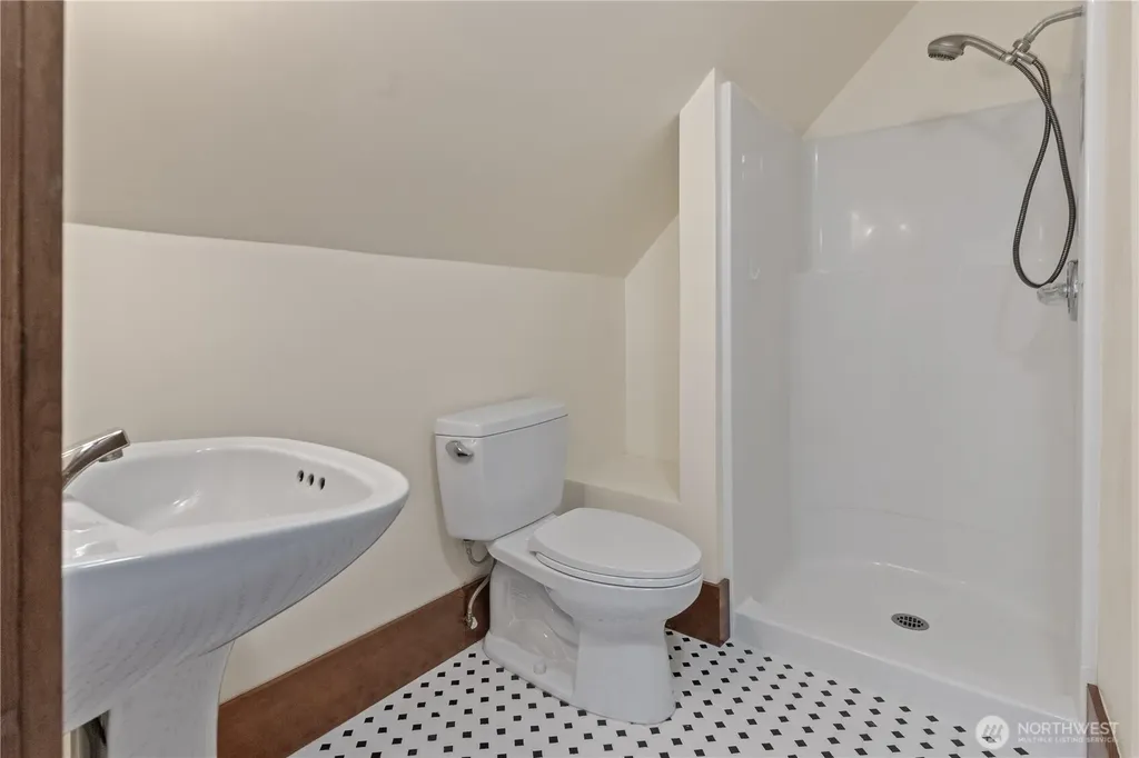 1371 W Axton Road Ferndale WA 98248
