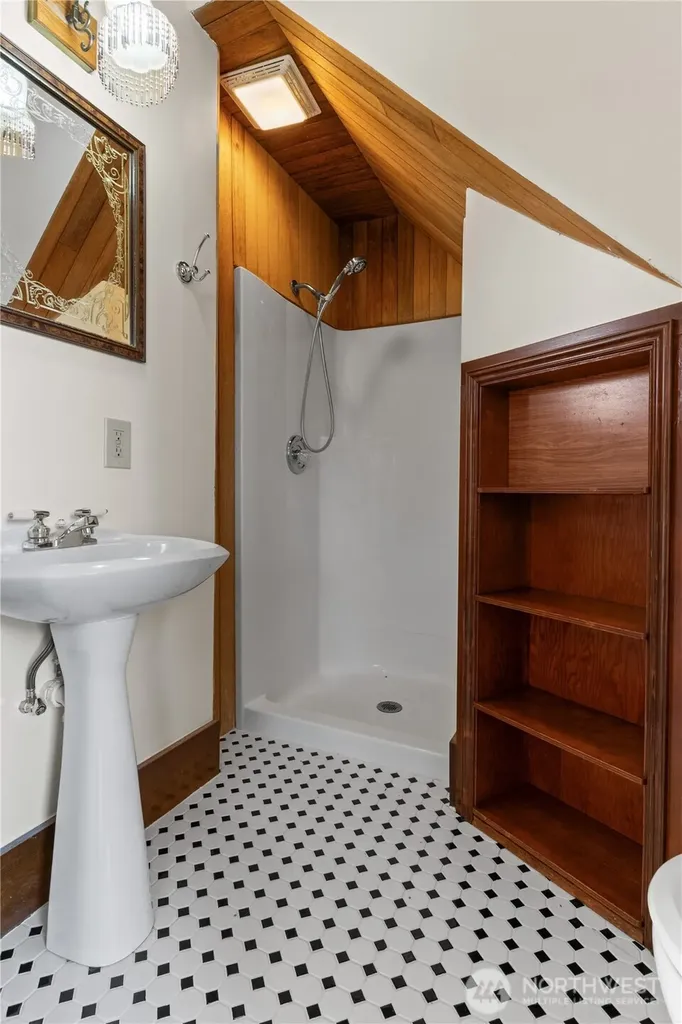 1371 W Axton Road Ferndale WA 98248