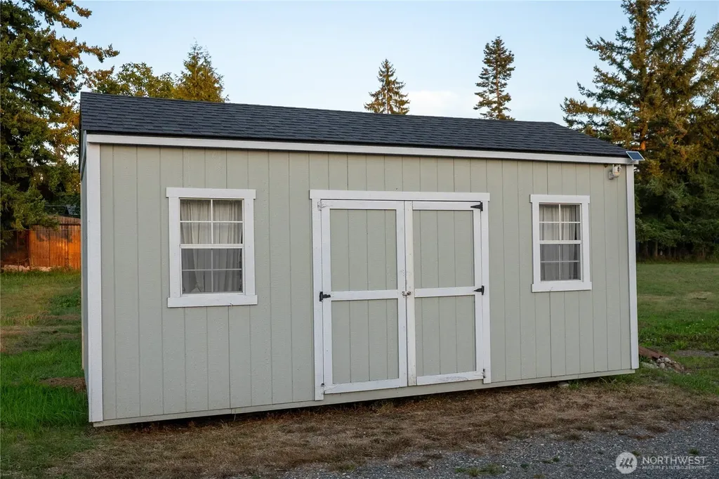 1371 W Axton Road Ferndale WA 98248