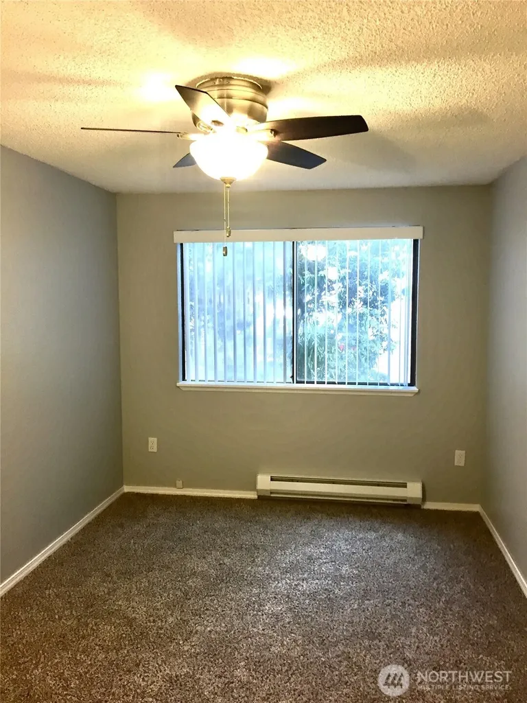 328 Burnett Avenue N Renton WA 98057
