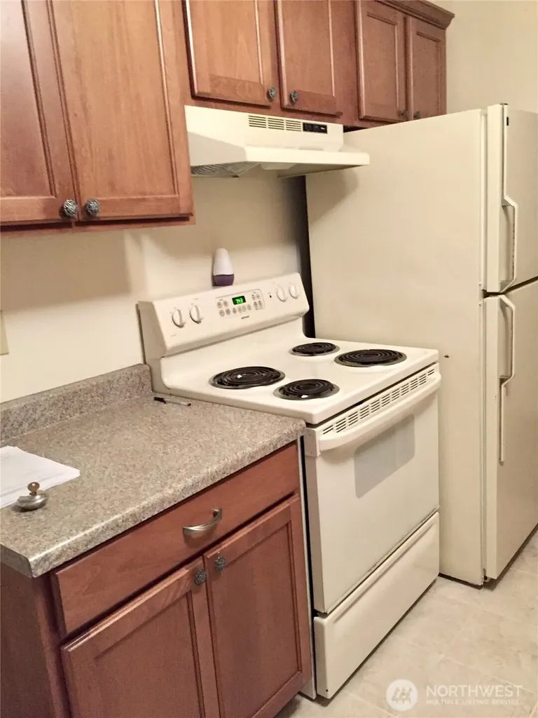328 Burnett Avenue N Renton WA 98057
