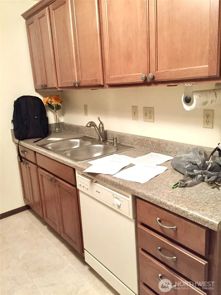 328 Burnett Avenue N Renton WA 98057